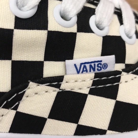 VANS AUTHENTIC BRAND NEW - Picture 9 of 14